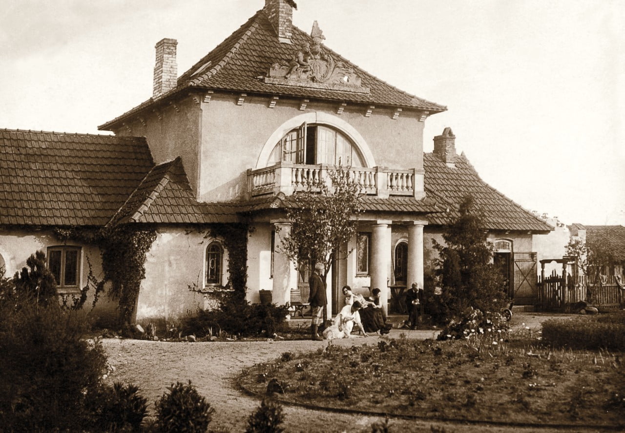 Dwór, Brwinów