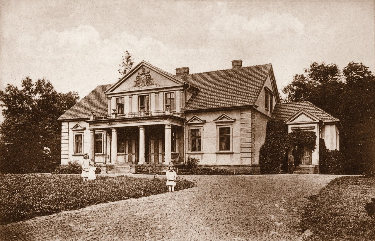 Dwór, Łagiewniki